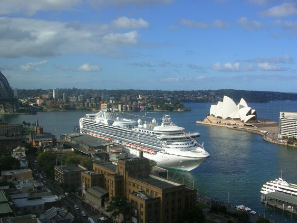 cruise ship in Sydney
